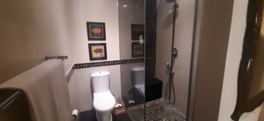 5 Bedroom Property for Sale in Cashan North West